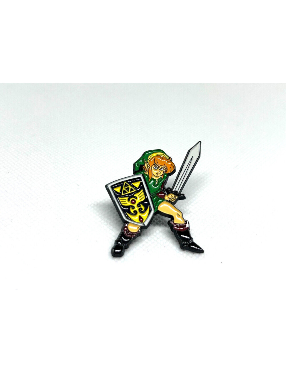 Legend of Zelda Link Enamel Pin – Iconic Gaming Collectible